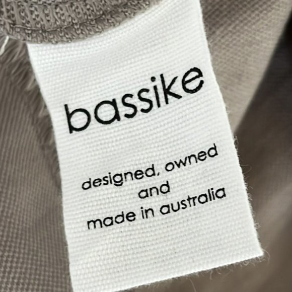 JEANSWEST Metallic Mustard Gold Turtleneck Sweater NWT - Picture 9 of 9